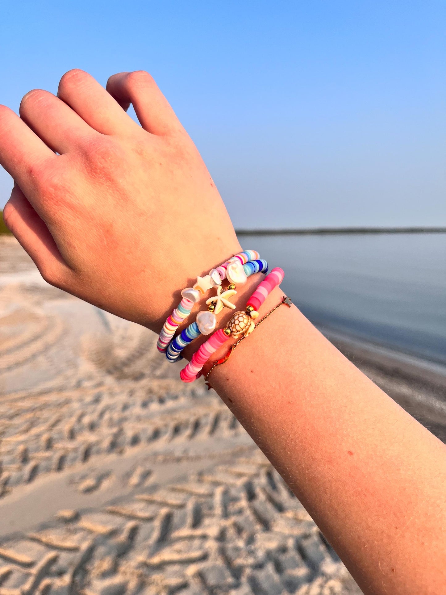 Kiera Outerbanks Bracelet • Outerbanks Inspired Bracelet • OBX Fan • Polymer Clay Bracelet • Heishi Bead Bracelet • Surfer style bracelet My Store