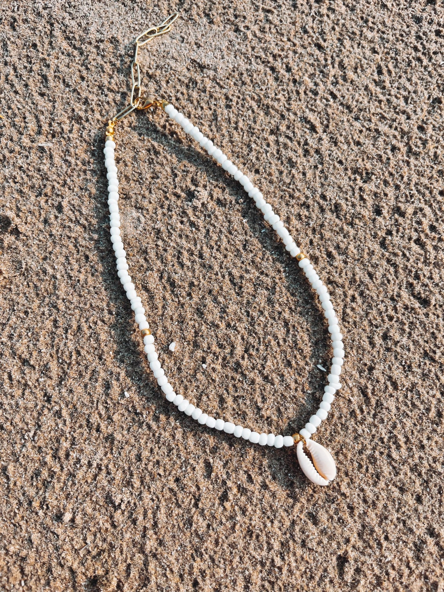Outerbanks style surfer girl Puka Shell necklace that beach girl surfer necklace Summer jewelry OBX Pouge P4L My Store