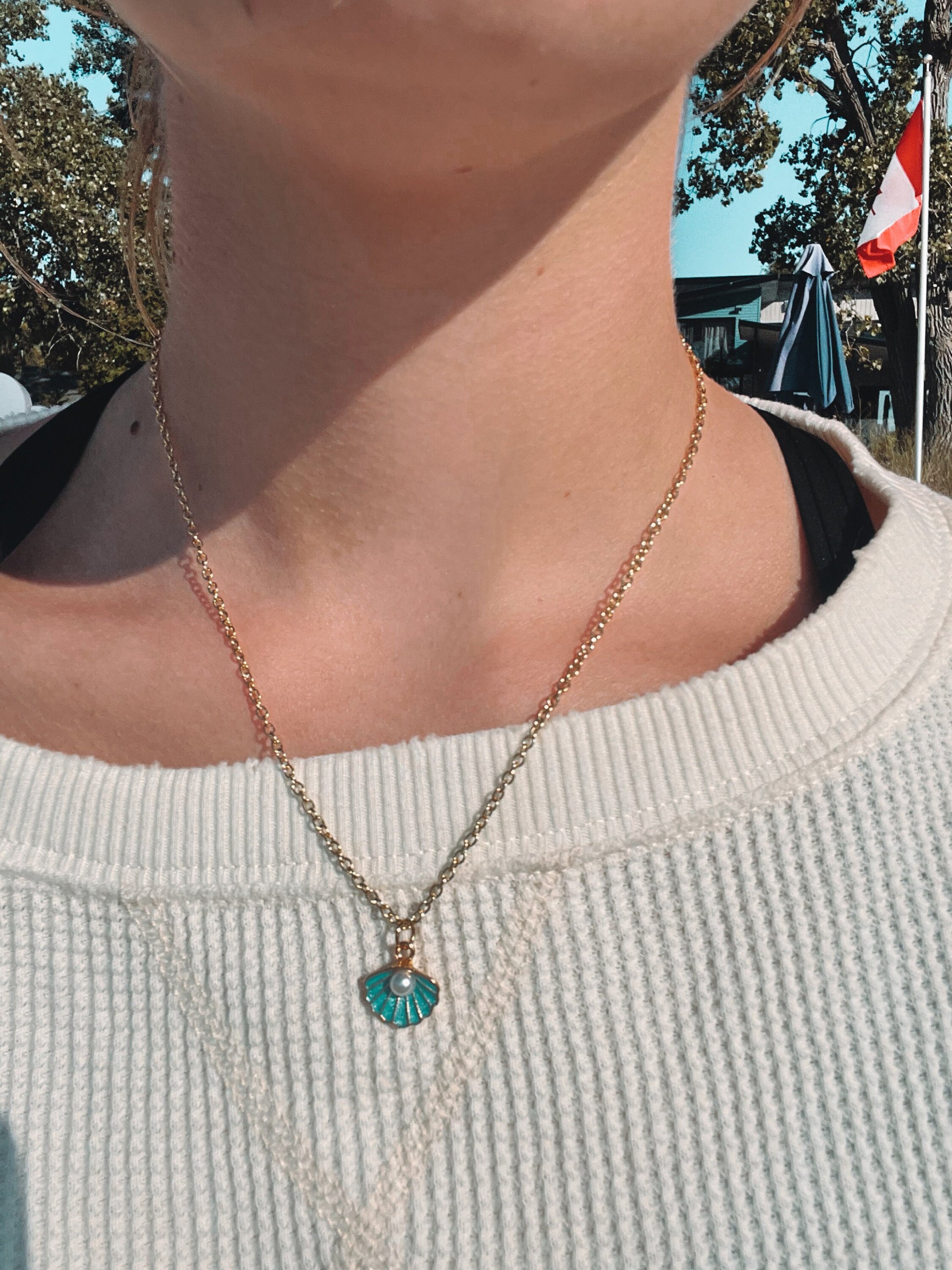 Shell Pendant Necklace | Teal Seashell and Pearl necklace | Coastal Girl Style | Beach Girl Necklace | Seashell Jewelry | Gold Plated Chain My Store